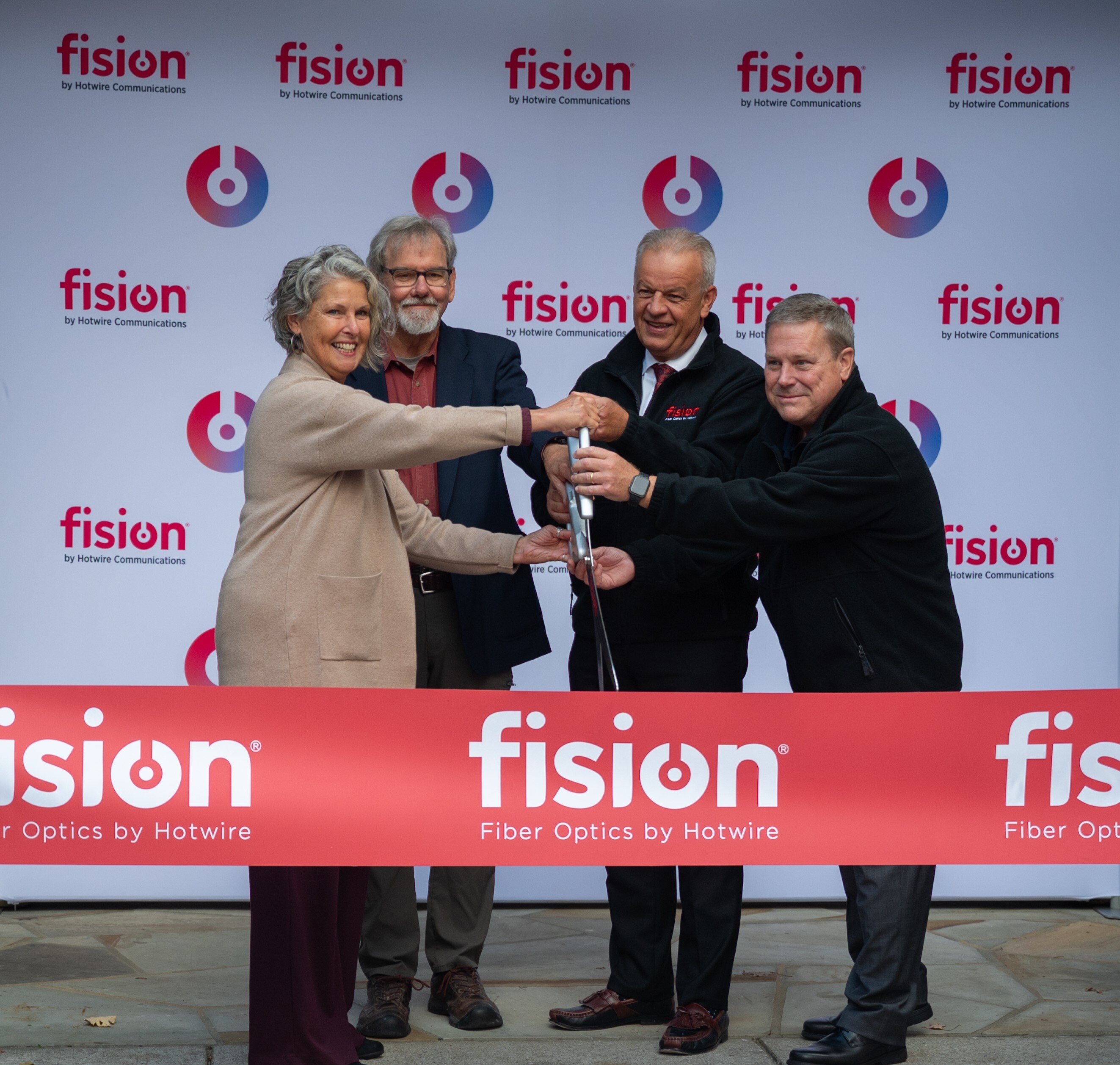 Hotwire Communications Opens Fision Experience Center in Highlands, North Carolina